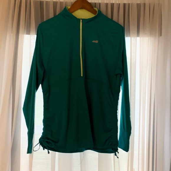 Avia Tops - AVIA Athletic Top in medium Green with yellow accent. Size XXL, fits like XL
